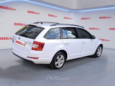 Skoda Octavia SW 1.6 TDI 110 HP AUTOMATICA COMMERCIANTI Bianco usata Udine