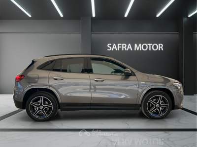 Mercedes-Benz GLA GLA 250 e EQ AMG Line Advanced Plus Grigio usata Rende