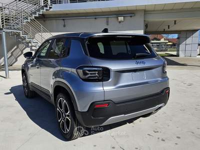 Jeep Avenger Avenger 1.2 Turbo 110 CV MHEV Summit con Bonus Easy Go' Grigio usata Bruino