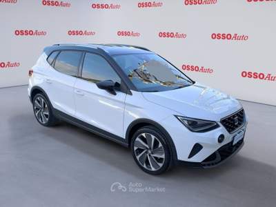 Seat Arona 1.0 BENZINA 95 HP FR NEOPATENTATI Bianco usata Udine