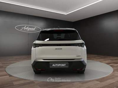 Peugeot 5008 Hybrid 145 e-DCS6 GT Bianco usata Venezia