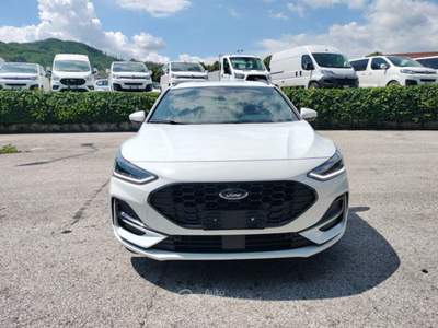 Ford Focus 1.5 Ecoblue 115cv ST -Line Auto  SW Bianco usata Bagni di Lucca