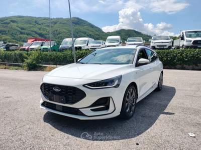 Ford Focus 1.5 Ecoblue 115cv ST -Line Auto  SW Bianco usata Bagni di Lucca