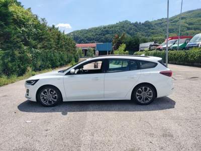 Ford Focus 1.5 Ecoblue 115cv ST -Line Auto  SW Bianco usata Bagni di Lucca