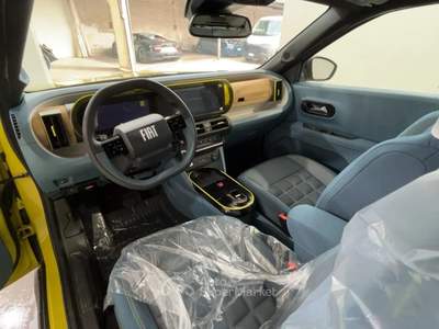 Fiat Grande Panda Grande Panda 1.2 Hybrid 110 CV S&S La Prima Bianco usata Palermo