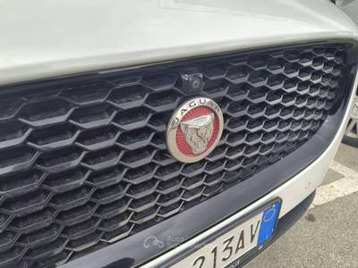 Jaguar E-Pace E-Pace 2017 2.0d i4 R-Dynamic SE awd 150cv -- MOTORE DA SOSTITUIRE -- Bianco usata Calenzano