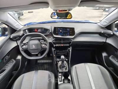 Peugeot 208 208 1.2 BZ 75CV Allure Pack s Blu/Azzurro usata Calenzano