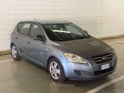 Kia Ceed ceed I 2007 5p 1.6 crdi LX usata Milano