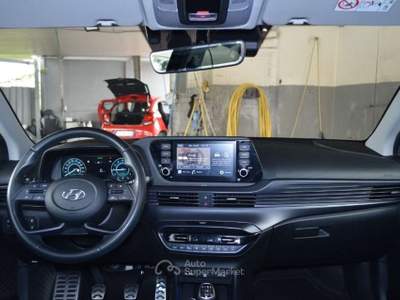 Hyundai Bayon 1.0 T-GDI Hybrid iMT XClass 48V Blu/Azzurro usata Ardea
