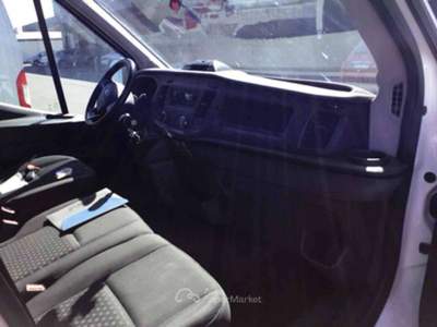 Ford Transit 2.0tdci 130cv CON SPONDA Bianco usata Salerno