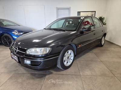 Opel Omega cat GPL, Vettura ASI +CRS Nero usata Casalgrande