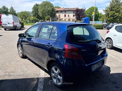 Toyota Yaris 5 porte Sol Blu/Azzurro usata Casalgrande