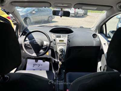 Toyota Yaris 5 porte Sol Blu/Azzurro usata Casalgrande