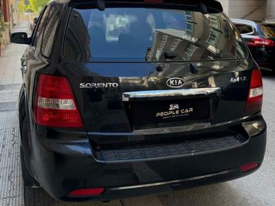 Kia Sorento 2.5 4WD ** PER POCHI GIORNI** Nero usata Bari