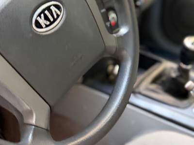 Kia Sorento 2.5 4WD ** PER POCHI GIORNI** Nero usata Bari