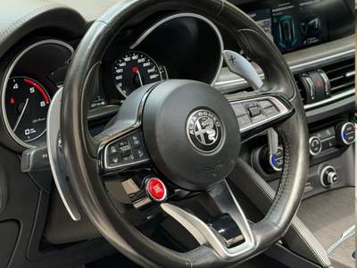 Alfa Romeo Stelvio AT8 Q4 Veloce Bianco usata Bari