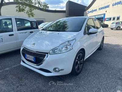 Peugeot 208 1° serie 1.4 VTi 95 CV 5p. GPL Allure Bianco usata Rivignano Teor