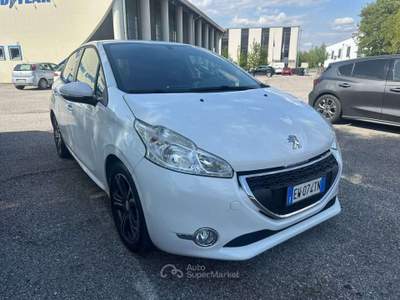 Peugeot 208 1° serie 1.4 VTi 95 CV 5p. GPL Allure Bianco usata Rivignano Teor