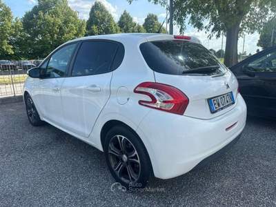 Peugeot 208 1° serie 1.4 VTi 95 CV 5p. GPL Allure Bianco usata Rivignano Teor