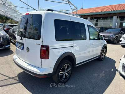 Volkswagen Caddy 2.0 TDI 122 CV 4MOTION Alltrack Bianco usata Rivignano Teor