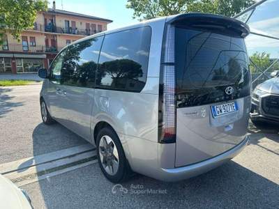 Hyundai Staria 2.2 AT AWD 9 posti Wagon Grigio usata Rivignano Teor
