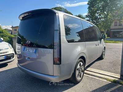 Hyundai Staria 2.2 AT AWD 9 posti Wagon Grigio usata Rivignano Teor