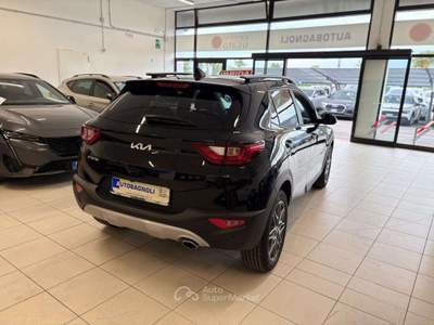 Kia Stonic BLACK EDITION 1.0 T-GDi 100 CV MHEV MT Nero usata Bagnaria Arsa