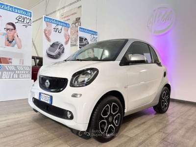 Smart ForTwo 70 1.0 twinamic Passion Bianco usata Roma