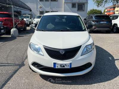 Lancia Ypsilon 1.0 FireFly 5p S&S Hybrid Ecochic Silver PROMO Bianco usata Este