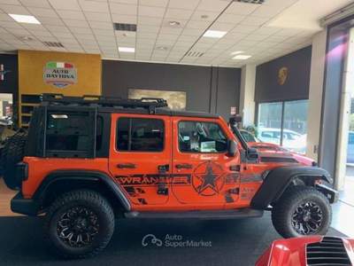 Jeep Wrangler Unlimited Sport 4x4 3,6l V6 Offroad-Umbau TRAILR Arancione usata Rho