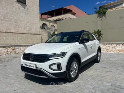 Volkswagen T-Roc SCR Life Bianco usata Monopoli