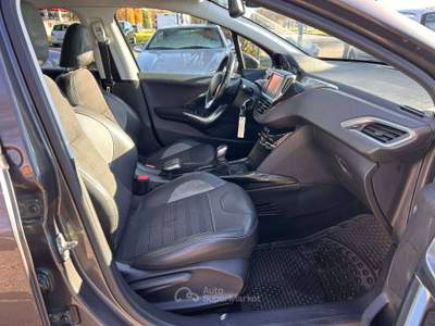 Peugeot 2008 2008 1.2 puretech Access 82cv my16 Grigio usata Inzago