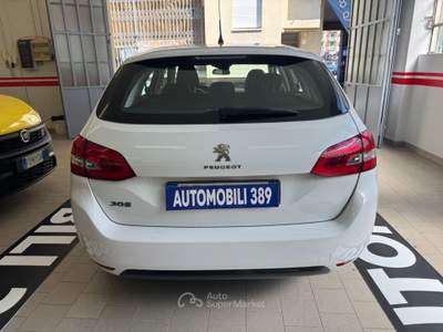 Peugeot 308 S&S SW Business Bianco usata Torino