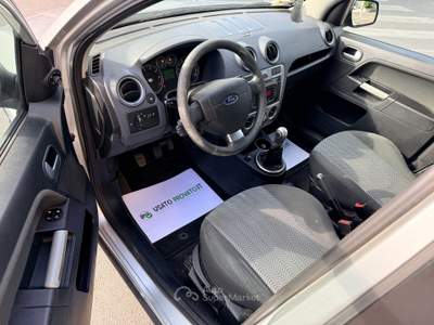 Ford Fusion Euro 5 GPL (2030) MEGA TAGLIANDO Argento usata Roma