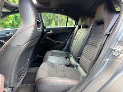 Mercedes-Benz Classe A Mercedes A 180 d Auto Premium AMG Tetto Apribile Grigio usata Roma