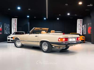 Mercedes-Benz SL 560 usata Formello