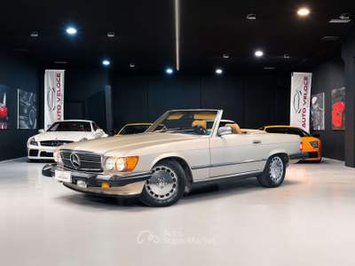 Mercedes-Benz SL 560 usata Formello