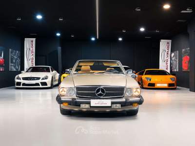 Mercedes-Benz SL 560 usata Formello