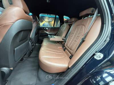 BMW X5 M50 M50d (325) Blu/Azzurro usata Calenzano