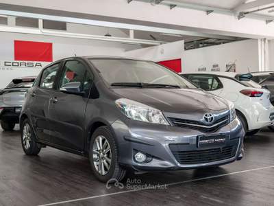 Toyota Yaris Yaris III 2011 5p 1.0 Lounge c/CL Grigio usata Sesto San Giovanni
