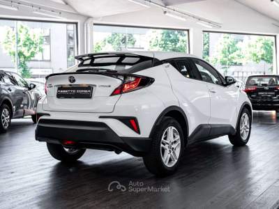 Toyota C-HR C-HR I 2020 1.8h Active e-cvt Bianco usata Sesto San Giovanni