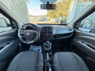 Fiat Doblò Doblo Doblò 1.6 MJT 16V Emotion,clima,sensori di parcheggio,cerchi in lega,comandi al volante,ecc. Grigio usata San Michele Salentino