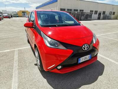 Toyota Aygo 5P. x-cool 2014 Rosso usata Barletta