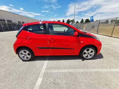 Toyota Aygo 5P. x-cool 2014 Rosso usata Barletta
