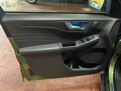 Ford Kuga Kuga IV 2024 1.5 ecoboost ST-Line X 2wd 150cv Verde usata Milano