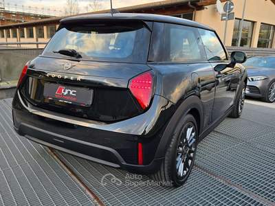 MINI Cooper ESSENTIAL TRIM PACK XS LED GARANZIA MINI UFF.L Nero usata Roma