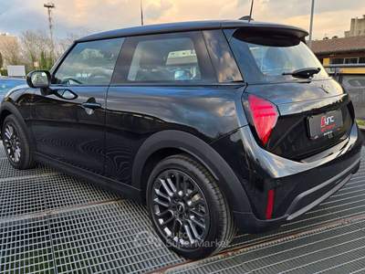 MINI Cooper ESSENTIAL TRIM PACK XS LED GARANZIA MINI UFF.L Nero usata Roma