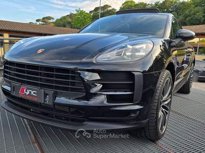 Porsche Macan 2.0 245 CV MY 20 TETTO PASM PDK PDLS CAMERA TAGL PORSCHE 21" Nero usata Roma