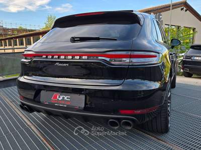 Porsche Macan 2.0 245 CV MY 20 TETTO PASM PDK PDLS CAMERA TAGL PORSCHE 21" Nero usata Roma