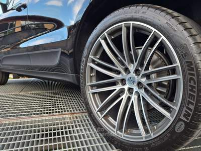 Porsche Macan 2.0 245 CV MY 20 TETTO PASM PDK PDLS CAMERA TAGL PORSCHE 21" Nero usata Roma